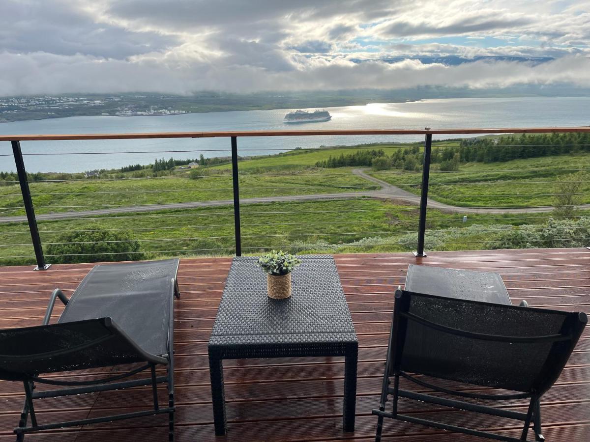 Akureyri - Cabin With An Amazing View Villa Bagian luar foto