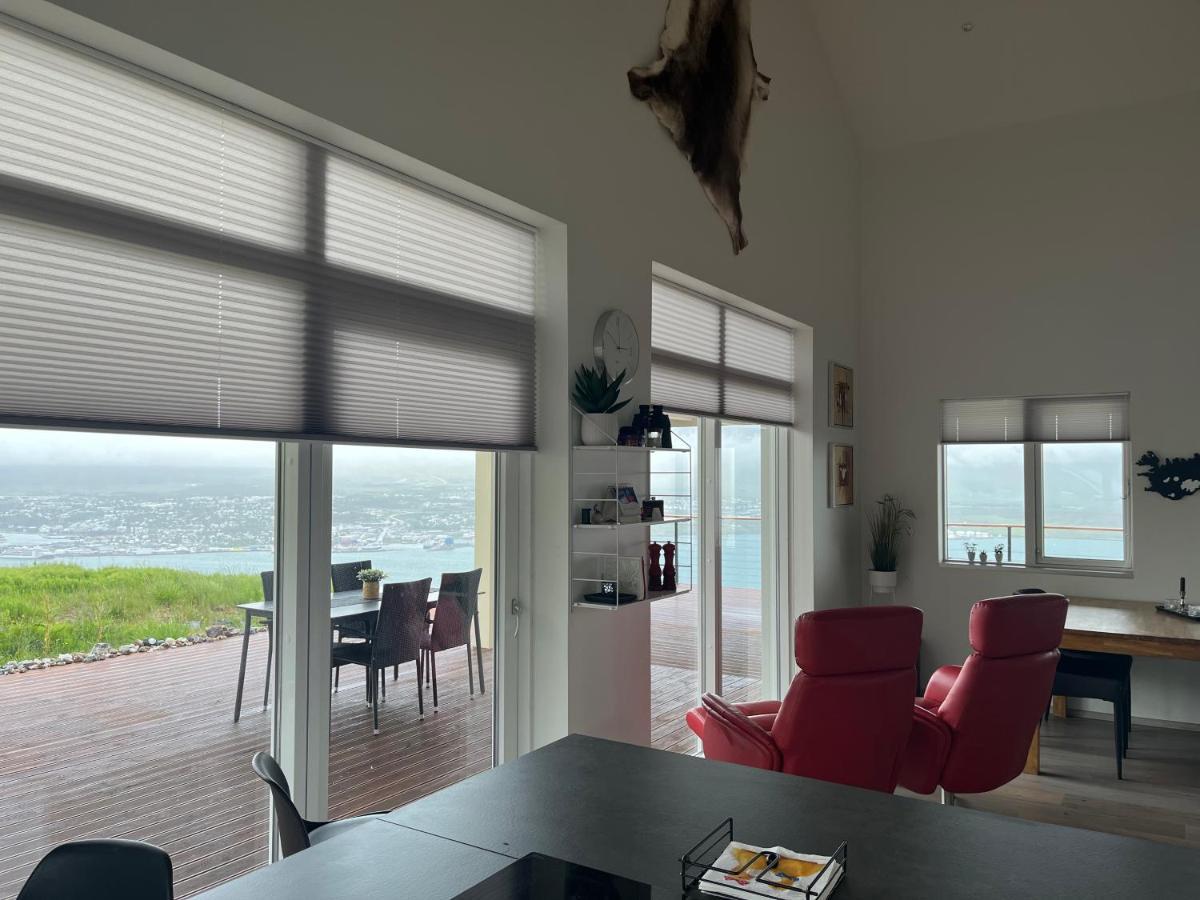 Akureyri - Cabin With An Amazing View Bagian luar foto