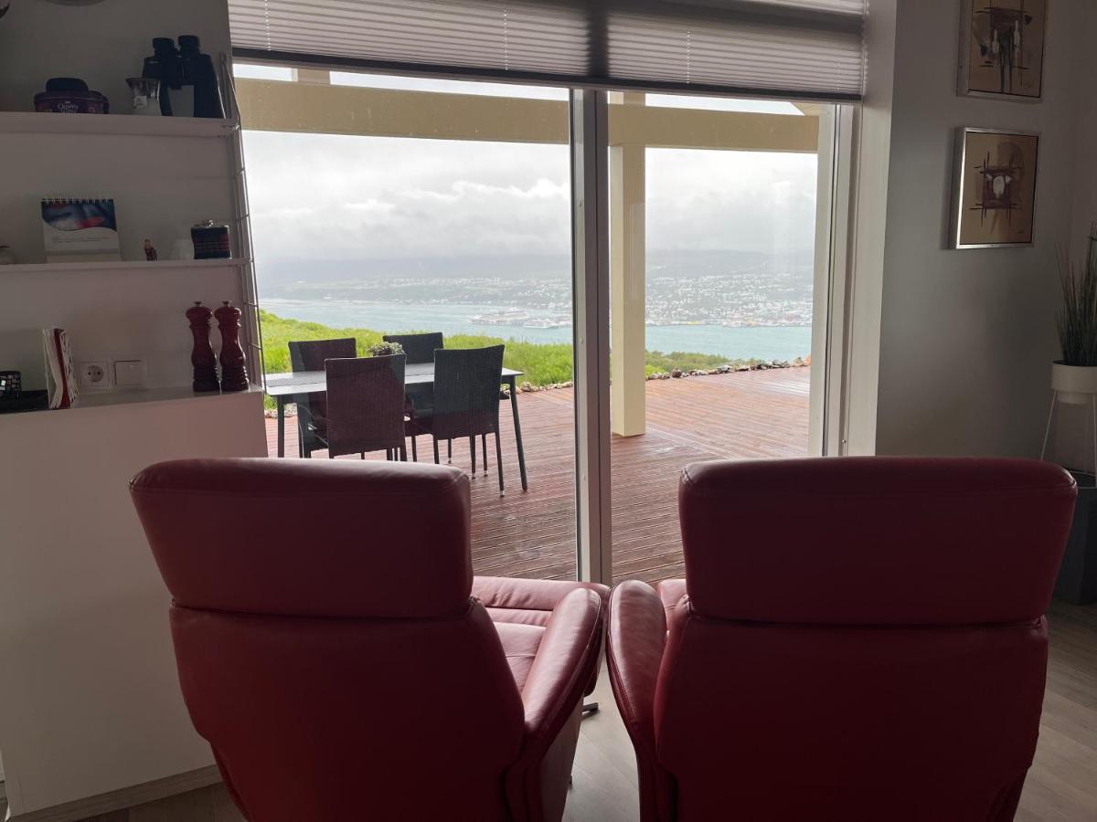 Akureyri - Cabin With An Amazing View Bagian luar foto